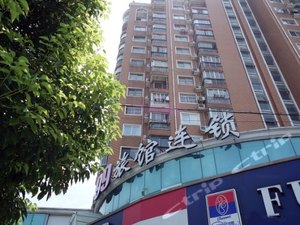 上海孔祥东音乐艺术学校附近最近酒店