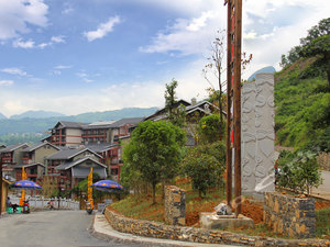<em>恩施大峡谷女儿寨</em>度假酒店预订价格,联系电话