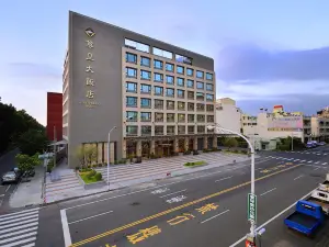 Tsun-Huang Hotel