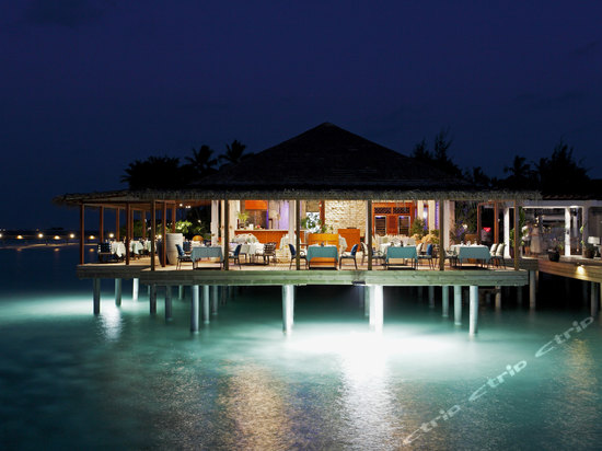 Centara Grand Island Resort & Spa Maldives (ɭȪȼپƵ)