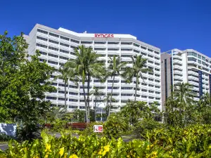 Rydges Esplanade Resort Cairns, an EVT hotel