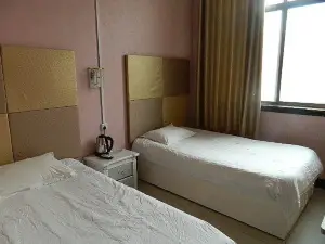 Luyi Zhongyi Express Hotel
