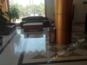 赣州南康市职业中等专业学校附近带健身房30