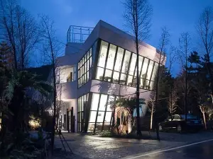 新北陽明山出霧溫泉
