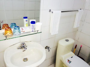 丹东丹东快捷连锁如家有免费有线健身房停车场