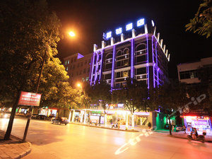 河池市国家税务局车辆购置税征收管理分局附近