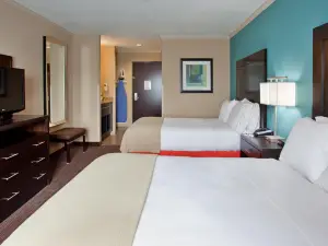 Holiday Inn Express & Suites North Kansas City