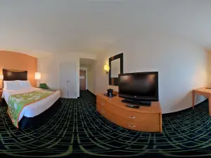 Fairfield Inn & Suites Louisville East