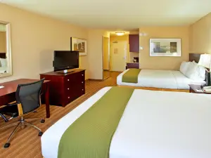 Holiday Inn Express & Suites Fresno (River Park) Hwy 41