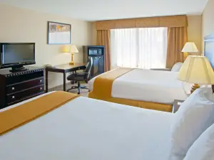 Holiday Inn Express & Suites Tappahannock