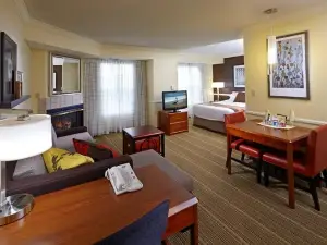州立學院Residence Inn 酒店