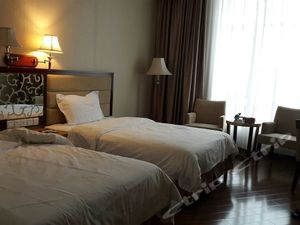 梅州广东梅县东山中学附近最近酒店