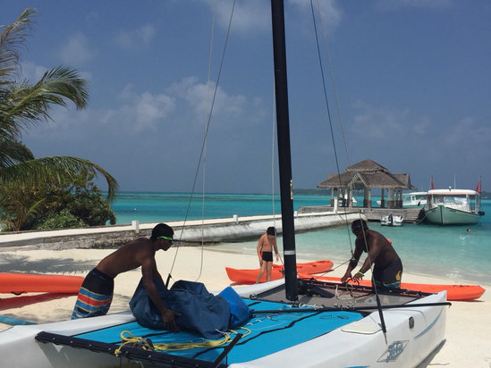 马尔代夫康杜玛假日酒店度假村预订及价格查询