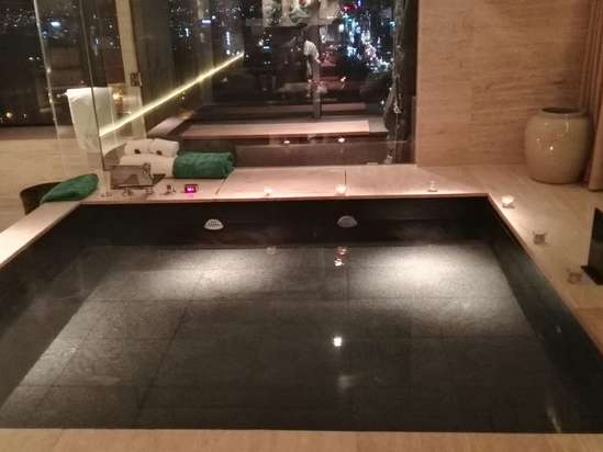 很棒的套房,晚上浴池泡泡澡,喝喝酒,惬意,舒服         收起 有用
