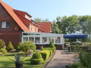 Hotel & Restaurant am Wasser
