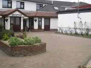 The Horse and Hound Hotel