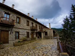 Pigi Tarlampa Hotel