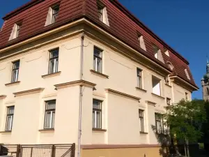 Hotel Jaro