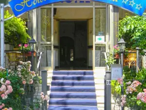 Hotel Villa Serena