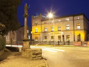 Hotel I Restauracja Castle