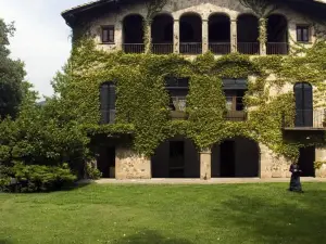Les Cols Pavellons