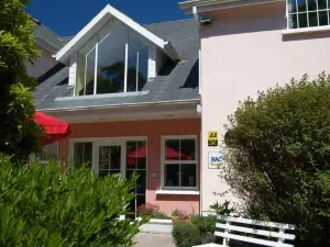 The Grove Lodge Guesthouse