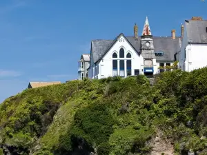 The Old School Hotel