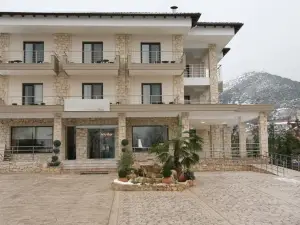 Diamond River Resort & Spa