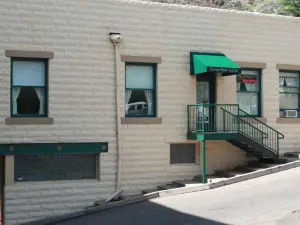 Canyon Rose Suites