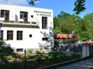 Restaurace a Penzion Zdena Bouda