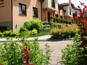 Centuria Hotel & Natural Spa