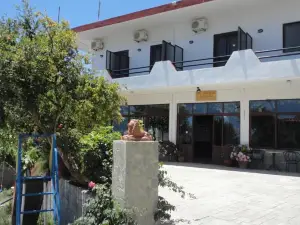 Archontika Apartments