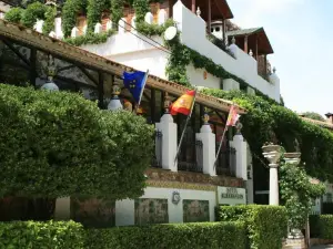 Hotel Rural Albamanjon