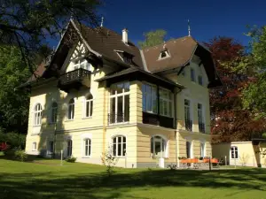 Villa Nova - Hotel Garni
