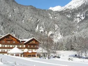 Alpenhotel Badmeister