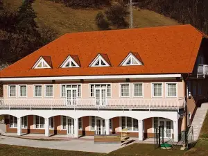 Rooms Hochkraut