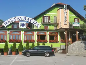 Hotel Roškar