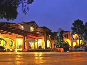 Mantaraya Lodge