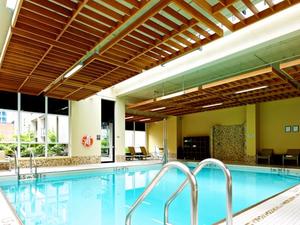 【携程攻略】温哥华煤气镇温哥华美术馆家庭型