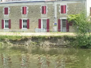 Au Bord de Sèvre