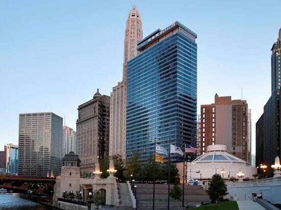 wyndham grand chicago riverfront(71 酒店)