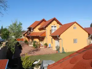 Gal Apartmanhaz