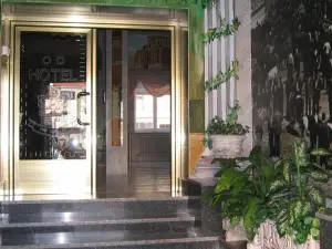 Hotel Fray Juán Gil
