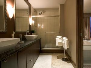 【携程攻略】温哥华煤气镇温哥华美术馆家庭型