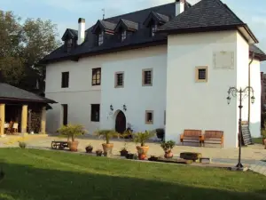 Castle Kaštieľ Kotešová