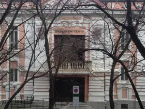 Apartment Antique Theatre