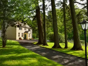 Dromard House
