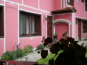 Nenchova Guest House