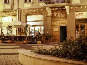 La Pergola & Prestige Panzió