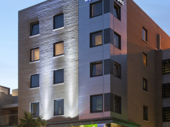 Holiday Inn Express Dublin Airport(都柏林机场智选假日酒店)